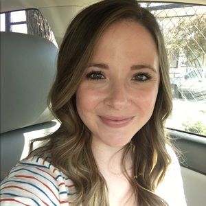 Meet your Posher, Emmelie